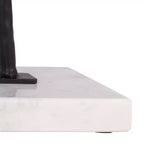Table d'appoint en marbre et fer 61 cm H x 28 cm L x 28 cm P