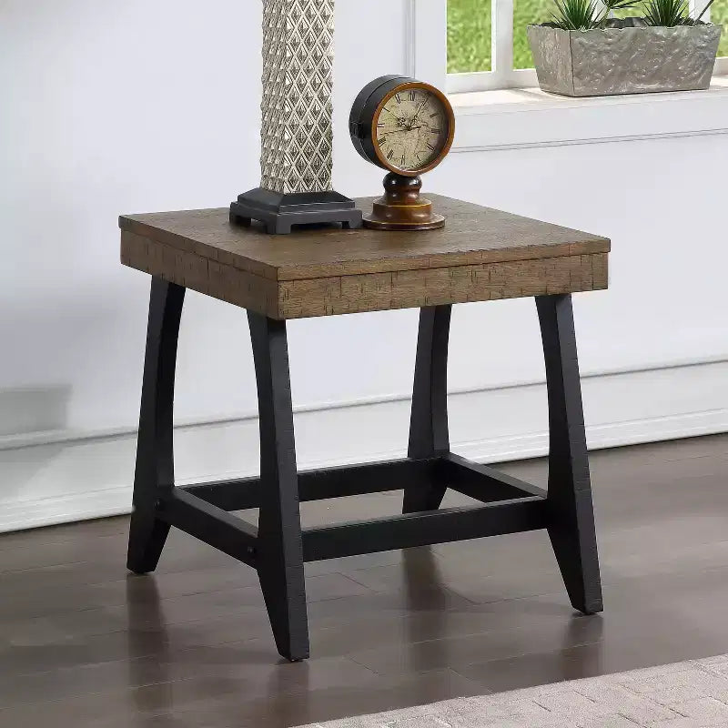 Table d'appoint en bois d'hévéa et MDF 56 cm (H) x 56 cm (l) x 58 cm (P)