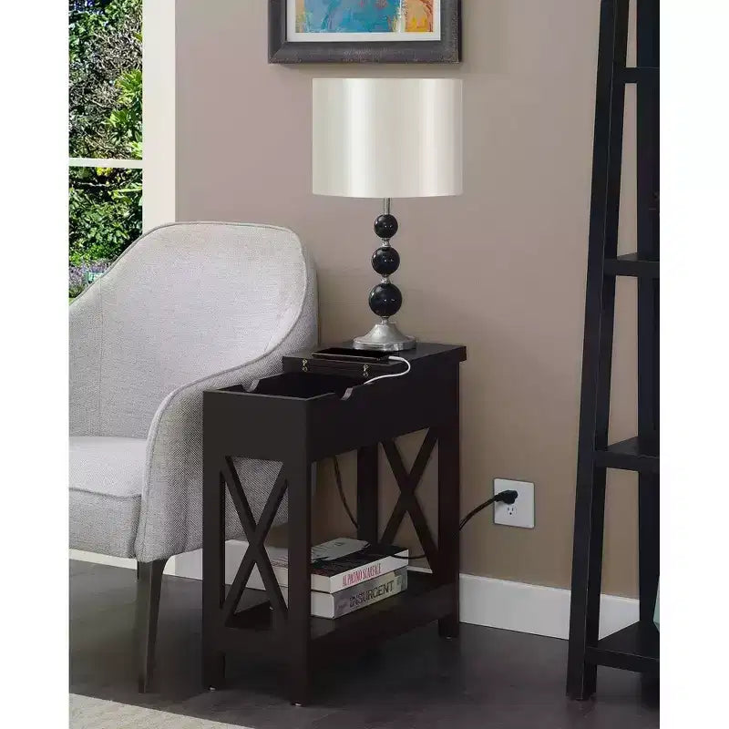 Table d'appoint en MDF à rabat avec station de charge 61 cm (H) x 60,3 cm (l) x 28,6 cm (P)